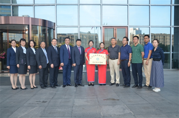 pg电子网教育部有关负责人就五部门《关于大力加强中小学线上教育教学资源建设与应用